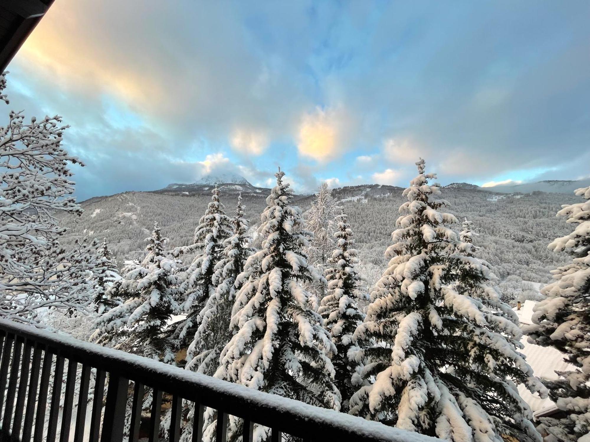 Serre Chevalier Studio 30 M2 Coin Montagne A 8 Minutes Des Pistes Saint-Chaffrey Esterno foto